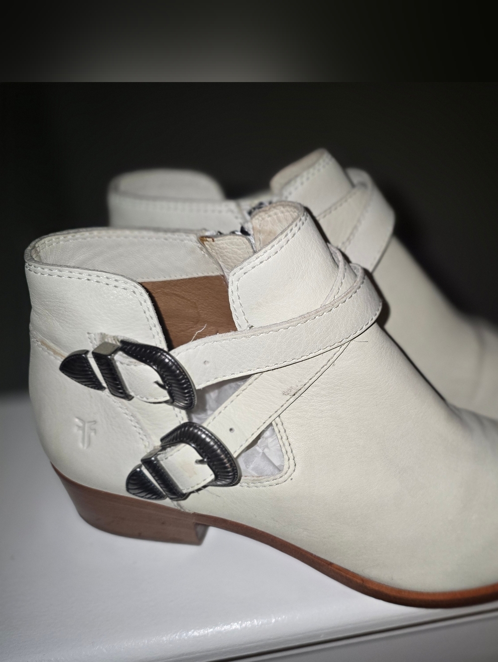 Frye Ray Western Bone White Leather Ankle Shooties with Double Buckle Straps 9